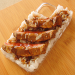 【送料無料】食品サンプル　焼肉丼　iPhone12/12Pro ケース　