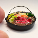 【P様受注制作】冬のすき焼き鉄鍋 1/12サイズ ミニチュアフード すきやき