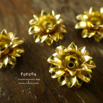 gold flower I 花のビーズ 4個セット