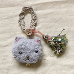ふわふわにゃんこのバッグチャーム