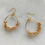 ピンクオパールのフープピアス（イヤリングへの変更可）