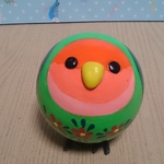 コロコロ☆小鳥お花をつけたコザクラインコ