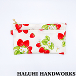strawberry  flowers マスクポーチ　ペンケース　ポーチ