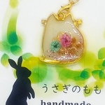 オルゴナイト　お座り猫　（ストラップピンク・水色）
