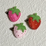 イーマリーちゃん用３色いちごヘアピン3点セット
