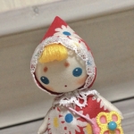 ずきんちゃん　手作り人形　タティングレースのバック
