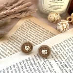 ビーズ刺繍＊ブラウンなお花ピアス