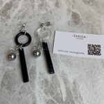 288.アクリルリングのアシメなピアス💎⛓ lensa