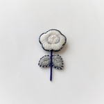 お花の刺繍ブローチ