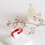 運命の出会いを引き寄せる赤いリング　
