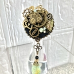 数量限定¥1000送料無料　ラウンドブローチ　歯車×天然石