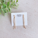 【再販】ゴールド華奢ウェーブシンプルピアス/イヤリング/サージカルステンレス nonoacs