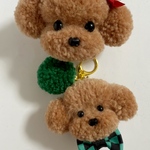 marion2014様専用　和柄リボン＆ミニぽんぽん付　毛糸のぽんぽん　トイプードルのキーホルダー&トイプードルブローチセット