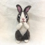 パンダうさぎの置物（羊毛フェルト）