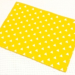 25cm✖️35cm ランチョンマット☆三角黄色