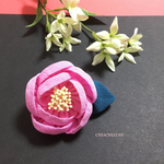 《薄藤紅色》椿の髪飾り★つまみ細工☆着物☆浴衣☆七五三☆成人式☆卒業式☆和装