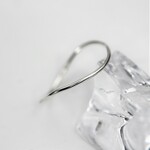 【silver　シルバー】0.8mm　ウェーブ／ピンキーリング・重ね付け・アレルギー対応・つけっぱなし／シンプル／指輪／かわいい／おしゃれ／天然石／ペアリング／ベビーリング対応