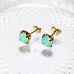 パシフィックオパールの一粒ピアス