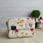 マチありポーチ（花柄×オフホワイト）