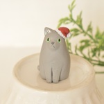 2020クリスマス☆サンタ帽子のおすわりグレー猫