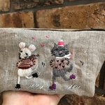 スケート猫さんネズミさん刺繍ファスナーポーチ♪