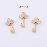 M7054  6個  高品質ジルコニアチャーム 王冠付きキー 1カン 9×17mm ゴールド/クリスタル  3×【2ヶ】