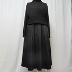 ♢　黒のタックスカート　♢226