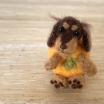 羊毛フェルト　犬　みかんチョコタンダックス