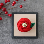 【椿】クリップ付き髪飾り ★ つまみ細工　髪飾り　かんざし　成人式　卒業式　結婚式　浴衣　振袖　七五三　和装　