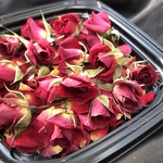 ミニ薔薇15輪+おまけ1輪付き&花びら1g（大小mix）セット★ドライフラワー　花材　素材★ハーバリウム　レジン加工などに★