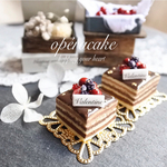 Valentine♡opéracake♩ベリーフルーツ添え♡ 【ミニチュア】