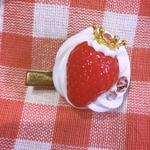ティアラ苺ホイップ❤️2wayブローチ&クリップ