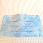 【再販】プリーツマスク☆薄手☆雪の結晶☆水色☆ノーズワイヤー入り！手作りマスク☆洗える☆ダブルガーゼ☆