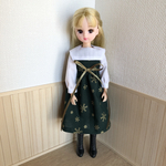 リカちゃん　雪柄グリーンワンピース
