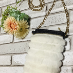 スマホリアルファーポシェット