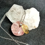 幻想ノ林檎　中玉　ローズクォーツ【レジン　ネックレス　キーホルダー　インテリア】
