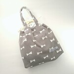 30×25　グレー地ナチュラルリボン×ドット　名前タグ・持ち手付き　巾着　着替え入れ・上履き入れに！