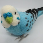 羊毛フェルト　可愛い振り向きセキセイインコ　ゆこりん工房　鳥　水色