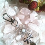 ~氷点花~天然石バッグチャーム＊グレー