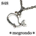 848.くじらのネックレス
