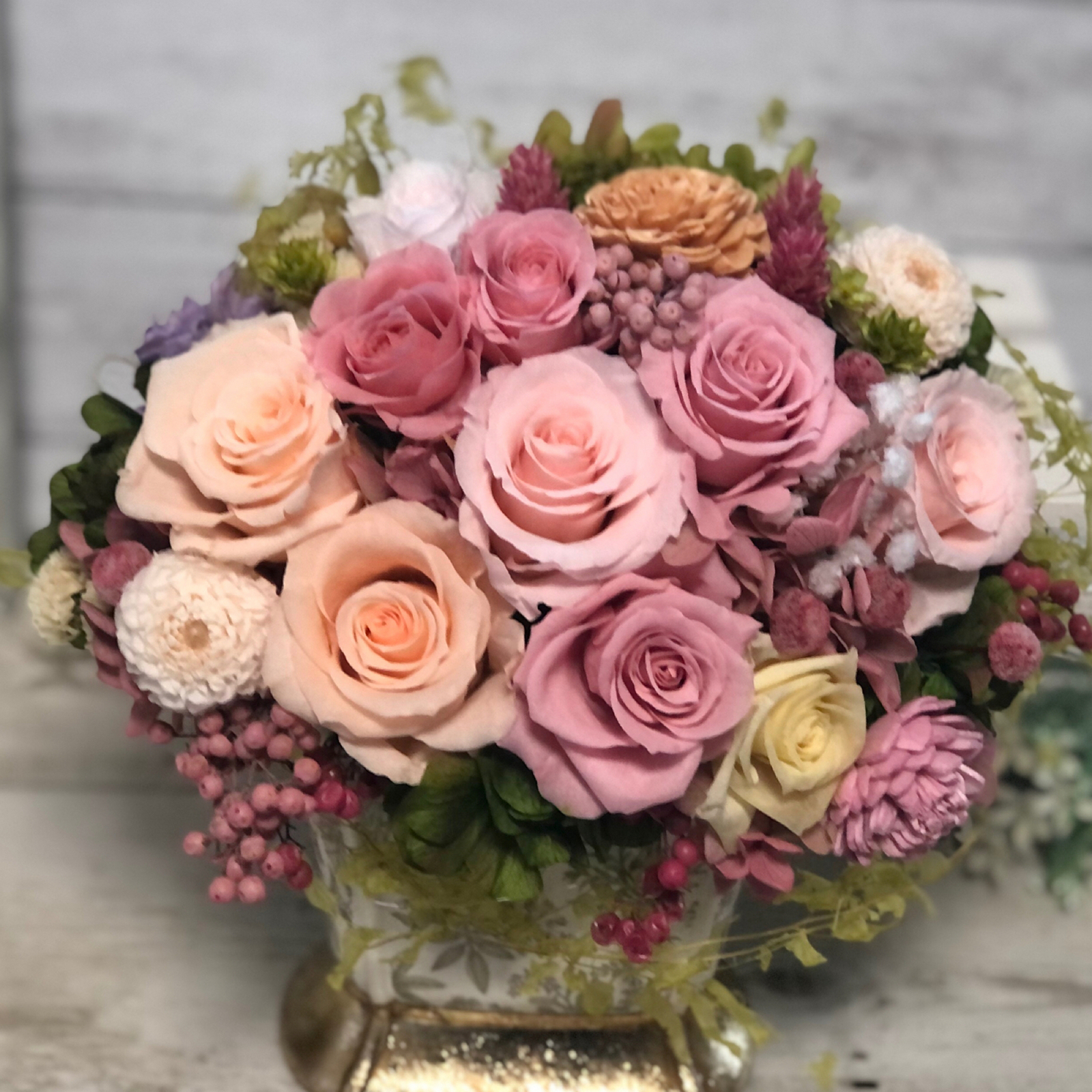Belles Fleurs プリザーブドフラワーアレンジメント ピンクバラ Harmonie 7色のピンクの薔薇の色彩ハーモニーBOX〔プリザーブド