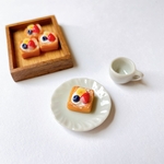 フルーツデニッシュのペアピアス