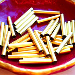 ¥300☆【30個セット】2cm×ビーズ穴2.7mm ストレートタイプのゴールドチューブビーズ