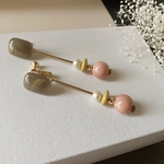 ブラウン×コーラルピンクロングピアス