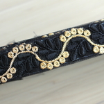 インド刺繍リボンᢂ インド刺繍/インドリボン/刺繍リボン/刺繍/リボン/シルクリボン/シルク/トリム/ブレード/ジャガード/ジャガードリボン/チロリアンテープ/レース/チュール/インド/チュールレース