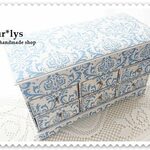 damask square furniture