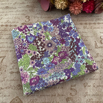 ✴︎送料無料✴︎25×25cm✴︎リバティガーゼハンカチ  マーガレットアニー（むらさき）
