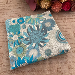 ✴︎送料無料✴︎25×25cm✴︎リバティガーゼハンカチ  スモールスザンナ（ブルー）