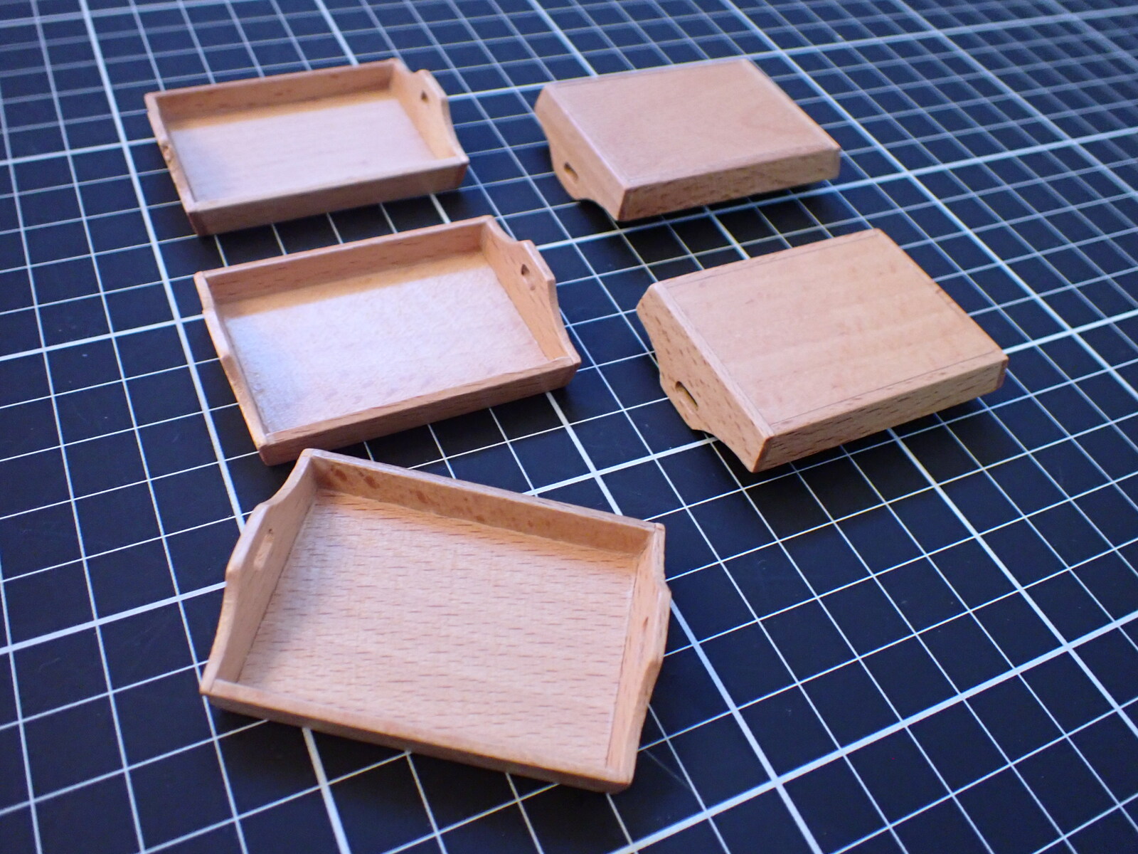 送料無料！ミニチュア木製トレー②、ミニチュアパン屋さんや、お盆