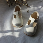  自慢したくなるファーストシューズ 【 SHIZUKI 】ホワイト